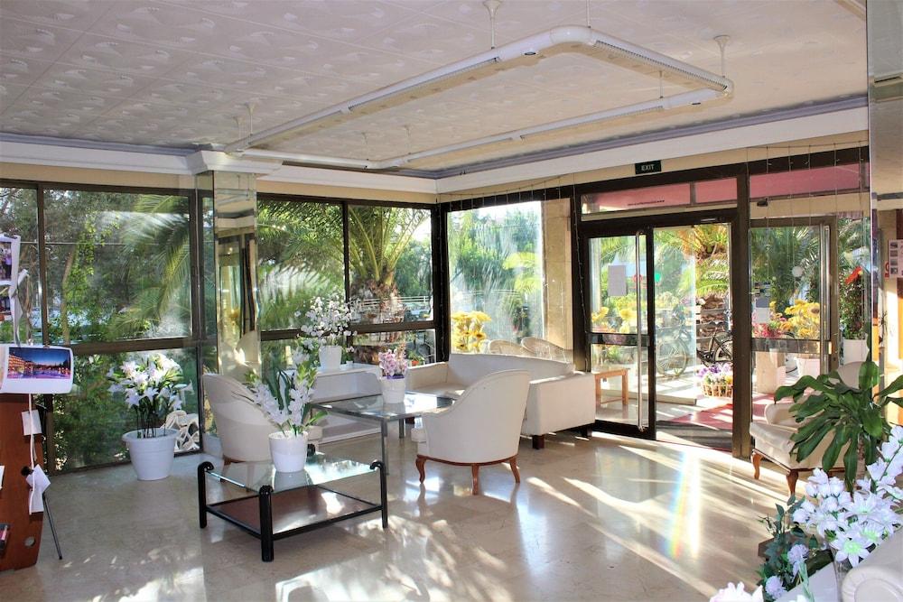 Bj Bei Juan Hostal S'Illot  Εξωτερικό φωτογραφία
