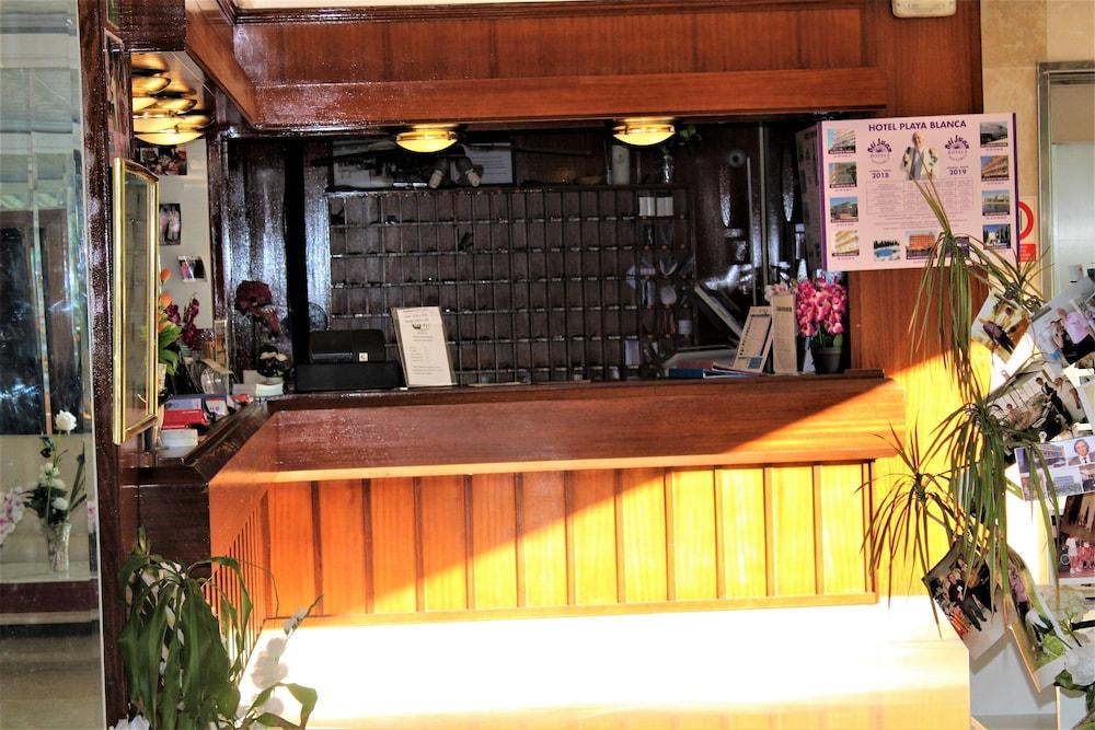 Bj Bei Juan Hostal S'Illot  Εξωτερικό φωτογραφία