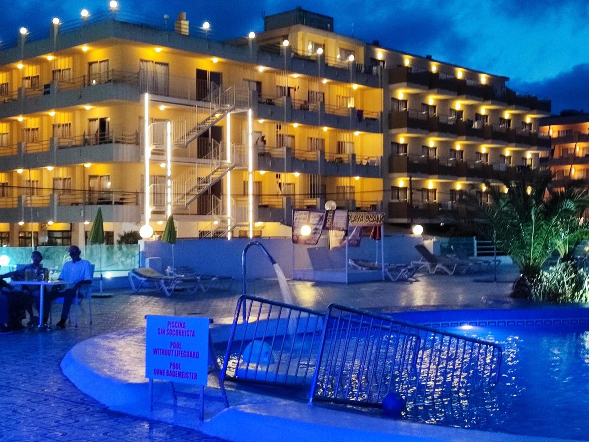 Bj Bei Juan Hostal S'Illot  Εξωτερικό φωτογραφία